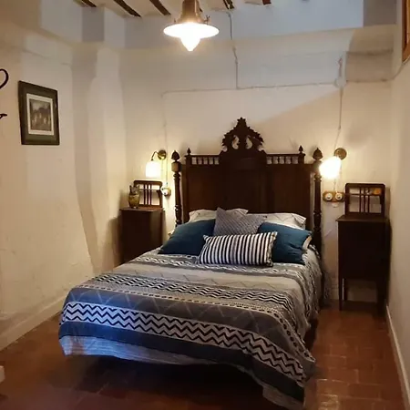 Casa Balcon De * Альбаррасин